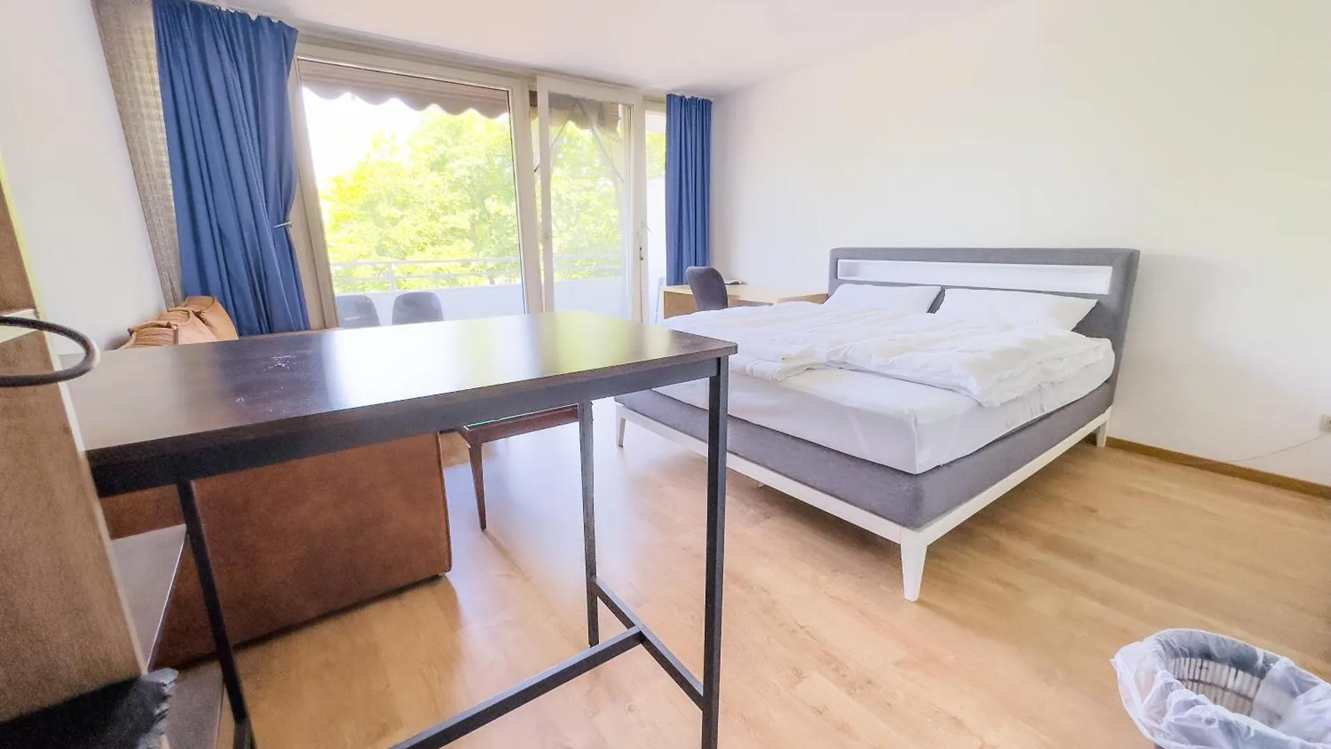 Ruhiges Apartment, Balkon, U-Bahn Múnich